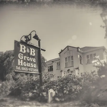 Grove House-3